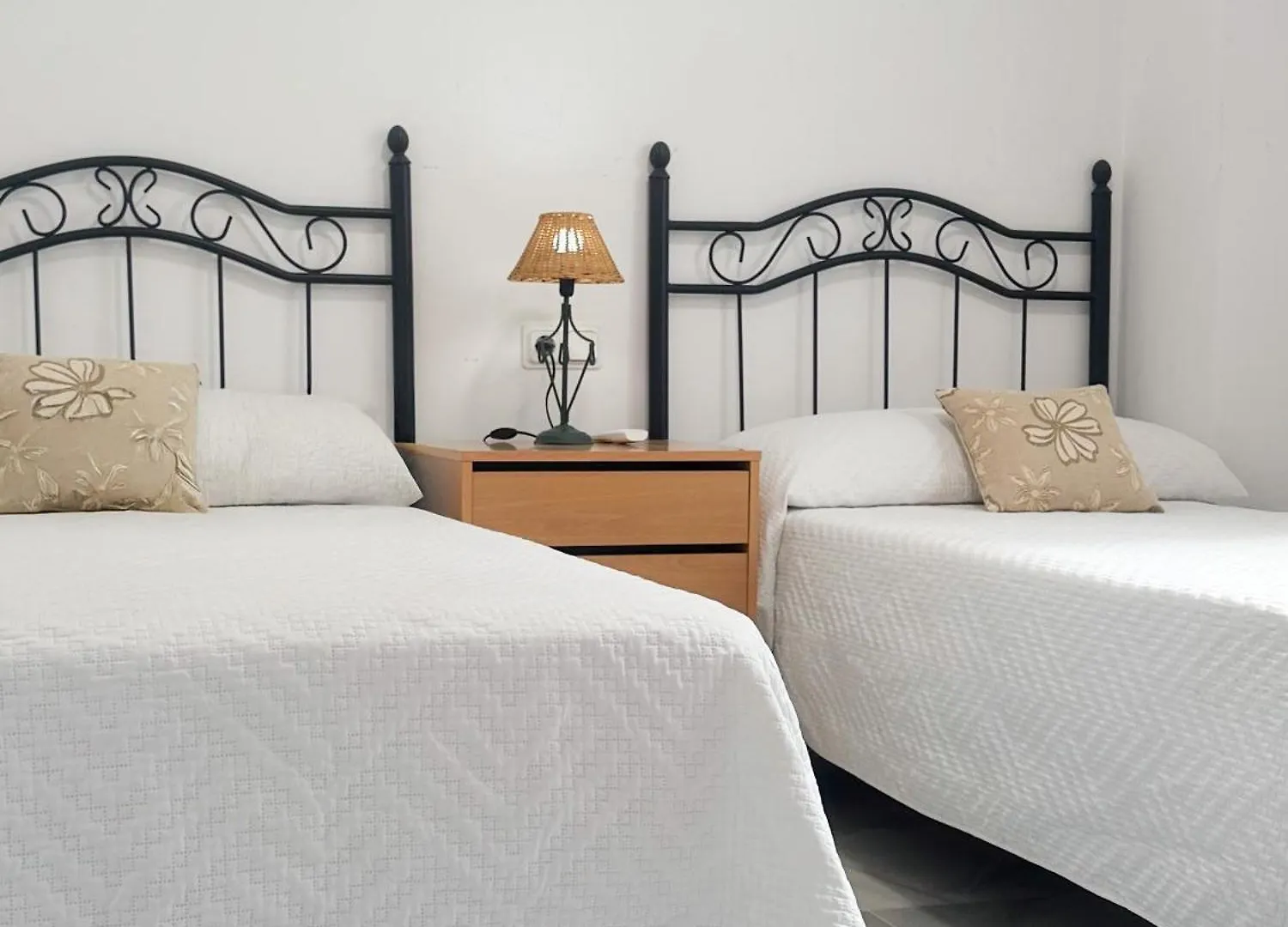 Apartamento Aguamarina 5B Primera Linea De Playa Estepona 0*,  Spain